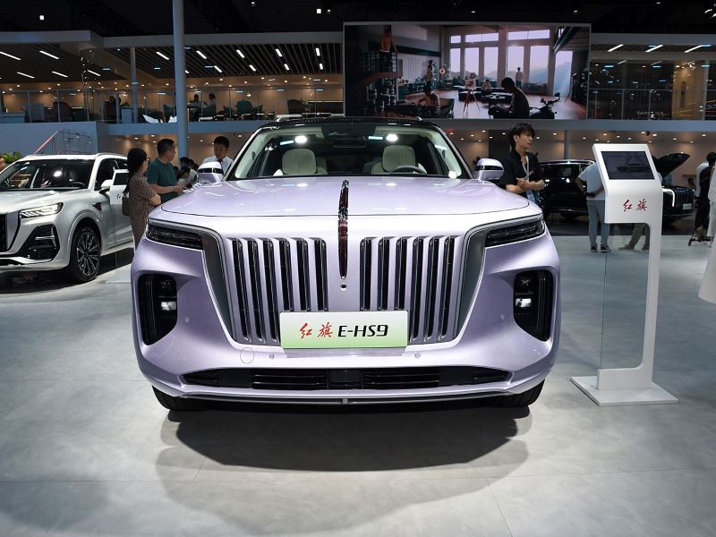 hongqi e-hs9 ev 690km 2025 appearance